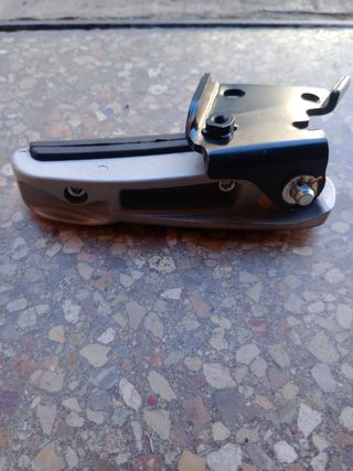 Posapiés trasero derecho Gilera Runner