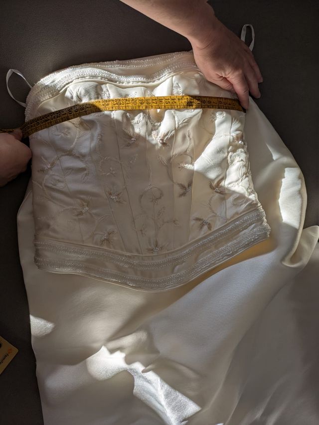 Vestido de Novia Blanco. Martha Blanc Rosa Clará.