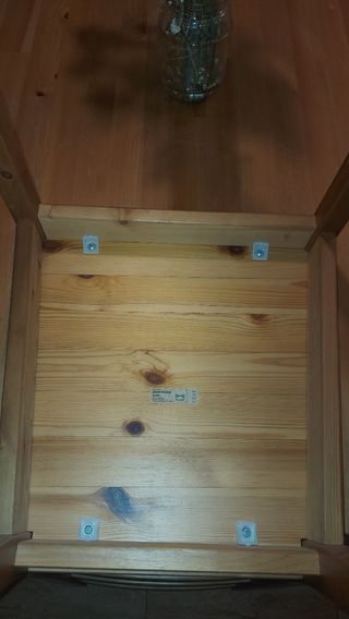 Mesa de cocina de madera con 4 sillas
