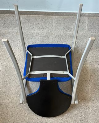 Sillas confidente aluminio tapizado azul, taburete