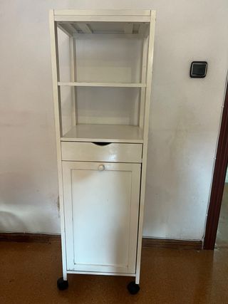 Mueble auxiliar blanco con ruedas