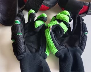 Guantes de Hockey EKIS