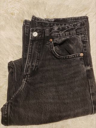 Vaqueros Zara negros talla 34