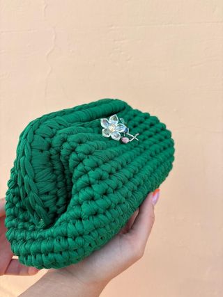 Borsa verde fatta a mano