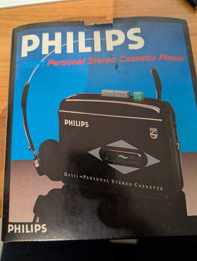 Walkman Negro con Botón Verde