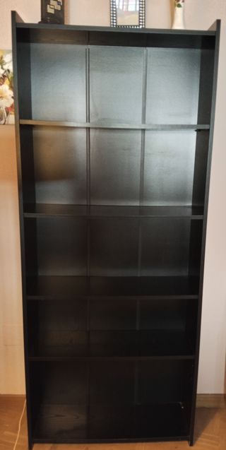 Estantería librería funcional de madera negra