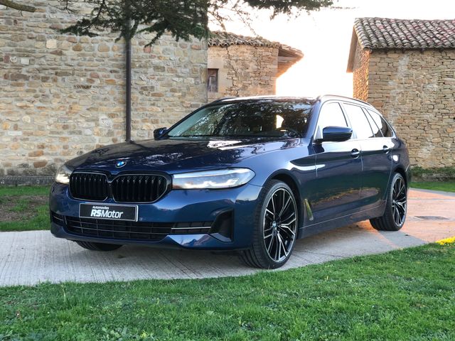 BMW 520dA TOURING G31.
