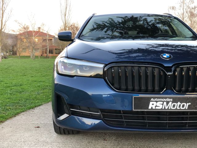 BMW 520dA TOURING G31.