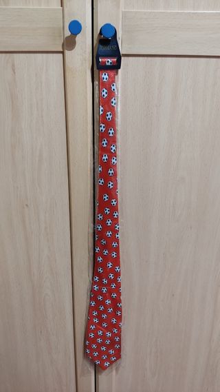Corbata Roja Balones Fútbol