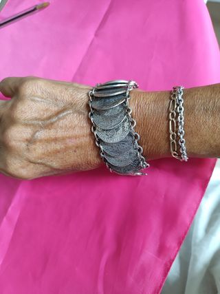 Pulsera  monedas Uno de 50 
