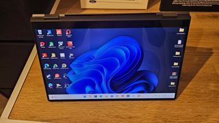 Samsung Galaxy Book3 360 Gris espacial