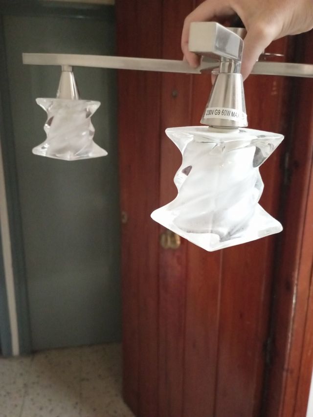 Lámpara de techo moderna.