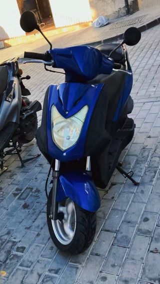 kymco agility city 50 scooter