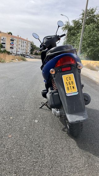 kymco agility city 50 scooter