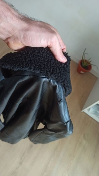 Chaqueta ASOS cuero sintético negra