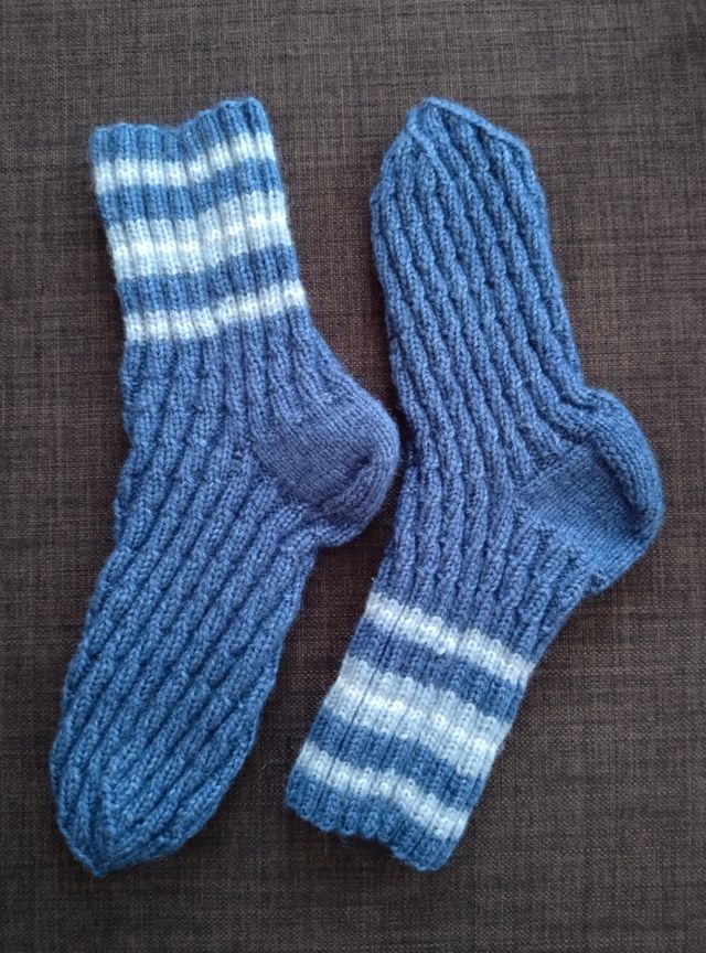 Calcetines de lana hechos a mano