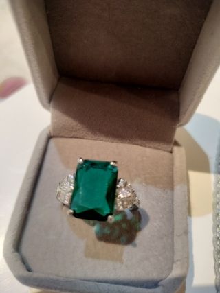 Anillo Plata Ley Esmeralda y Pedrería