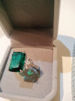 Anillo Plata Ley Esmeralda y Pedrería