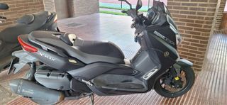 Yamaha XMAX 400