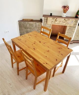 Mesa + 4 Sillas madera maciza de pino