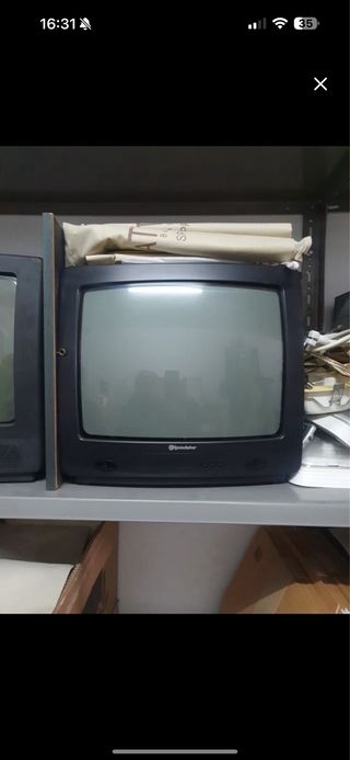 Televisión Antigua Roadstar Negra