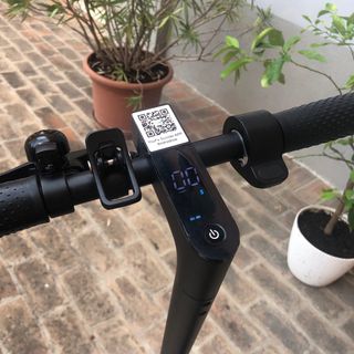 Monopattino Aovopro AP07 pieghevole e veloce 