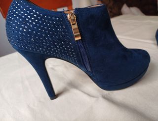 Botines Azul Marino con Pedrería Talla 38