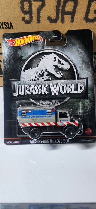 Hotwheels Jurassic World Mercedes-Benz Unimog
