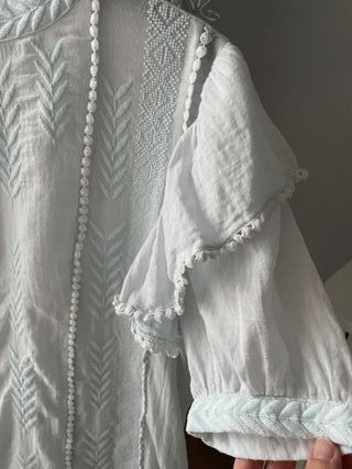 Blusa bordada El Corte Inglés Talla M