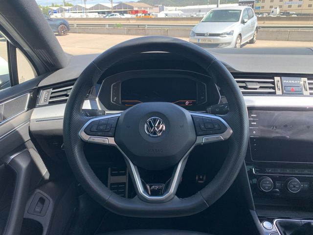 Volkswagen Passat RLine 2.0 TDI 110kW 150CV