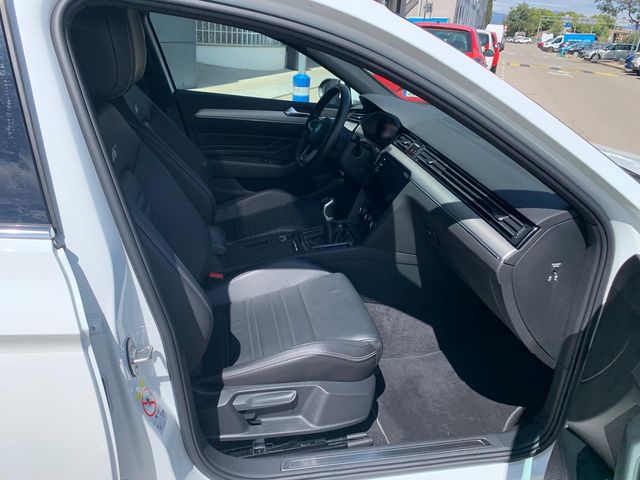 Volkswagen Passat RLine 2.0 TDI 110kW 150CV