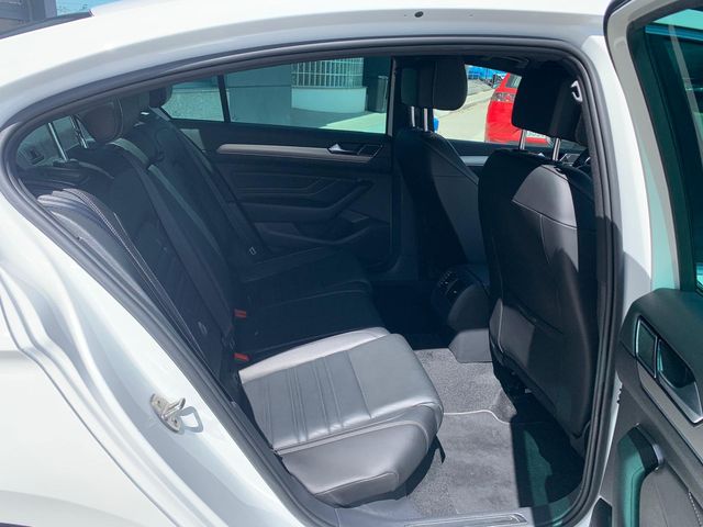 Volkswagen Passat RLine 2.0 TDI 110kW 150CV