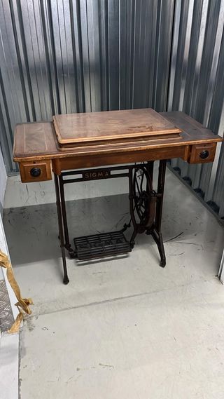 Máquina de coser antigua Sigma