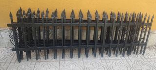 Valla hierro forjado+puerta peatonal+puertas garaj