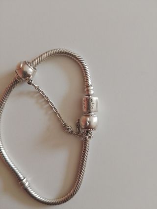 Pulsera Pandora Plata con Cadena de seguridad 