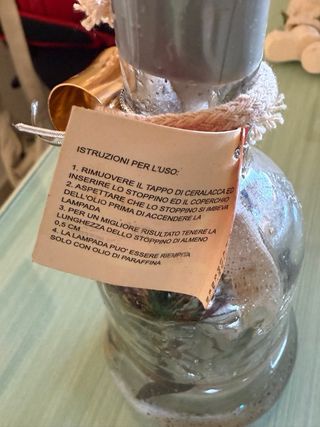 Lampada ad olio natalizia decorata