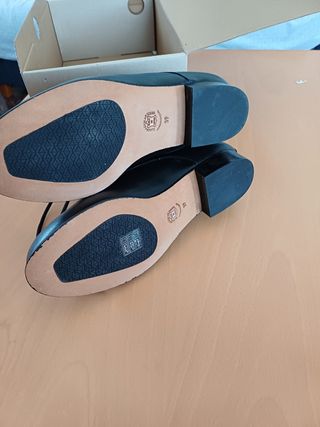 Botines ortopédicos negros con cordones