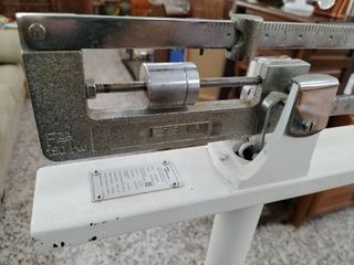 BÁSCULA MÉDICA DE COLUMNA