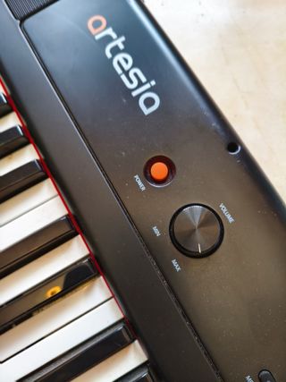 Teclado Artesia Performer