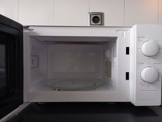 Microondas Aro Blanco