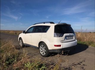 Mitsubishi Outlander 2011