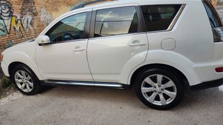 Mitsubishi Outlander 2011