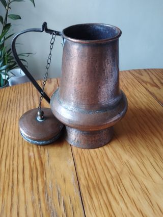 Jarra de cobre antigua