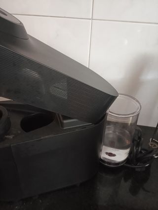 Cafetera Nespresso Negra Delonghy