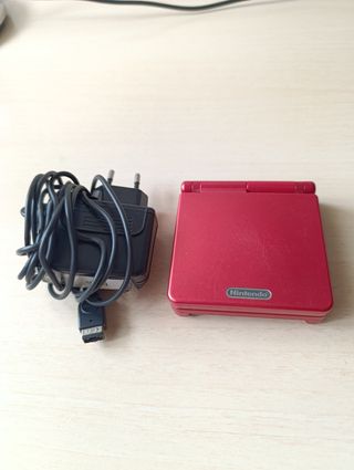 Nintendo Game Boy Advance SP Roja + Cargador+juego