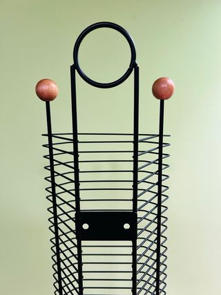 Estantería metálica para CD’s