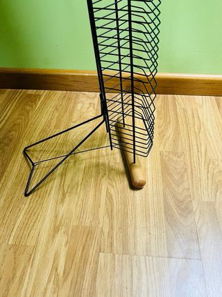 Estantería metálica para CD’s