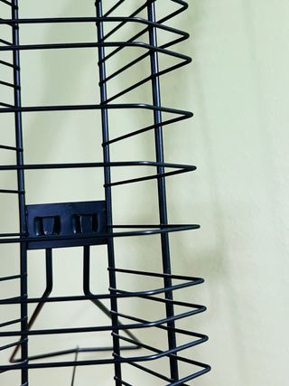 Estantería metálica para CD’s