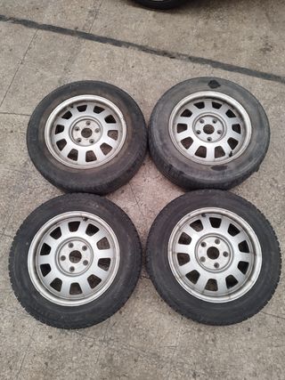 Llantas originales de Audi b5 con neumáticos