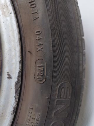 Llantas originales de Audi b5 con neumáticos